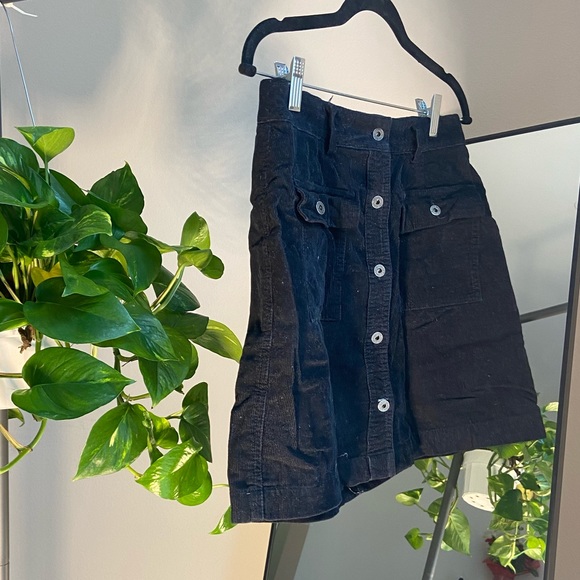 Black mini skirt - figure shaping contouring button up corduroy - Picture 3 of 3